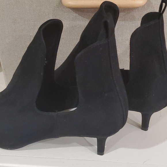 H&M slip on black suede booties - Picture 5 of 6